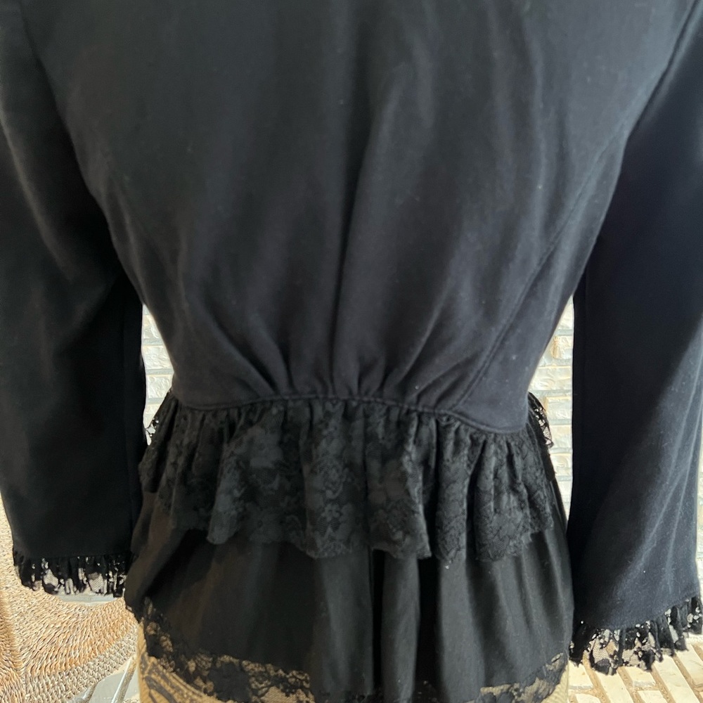 Green Envelope Jacket Top Lace Detail - Picture 6 of 8